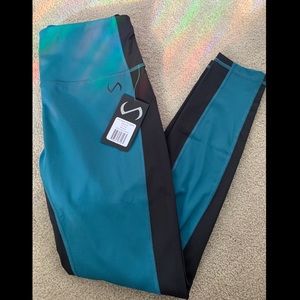 NWT TLF Alena 7/8 Leggings - Dark Teal - Medium